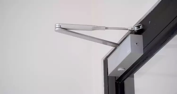 Screen Door Closer Installation in Deltona, FL