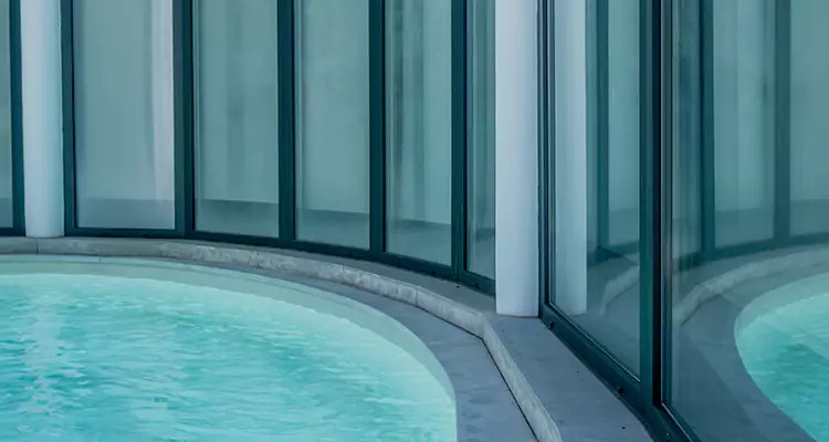 Repair Polyester Screen for Pool Enclosure in Deltona, FL