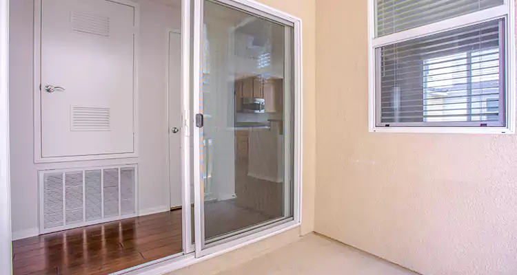 Sliding Screen Door Track Repair in Deltona, FL