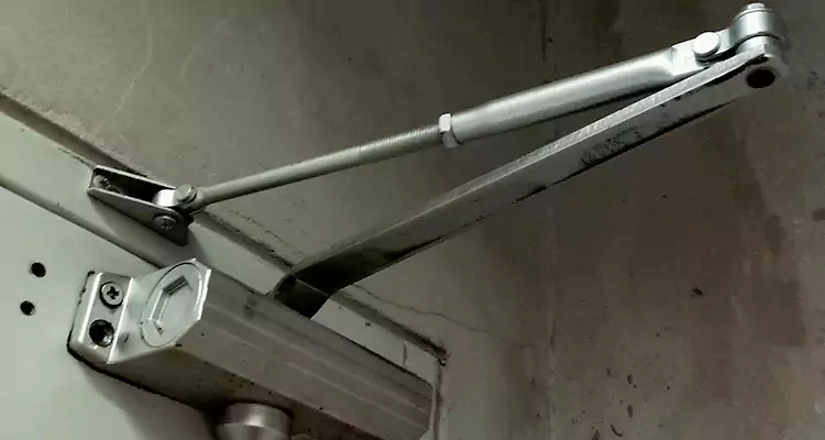 Door Closer Parallel Arm Installation in Deltona, FL