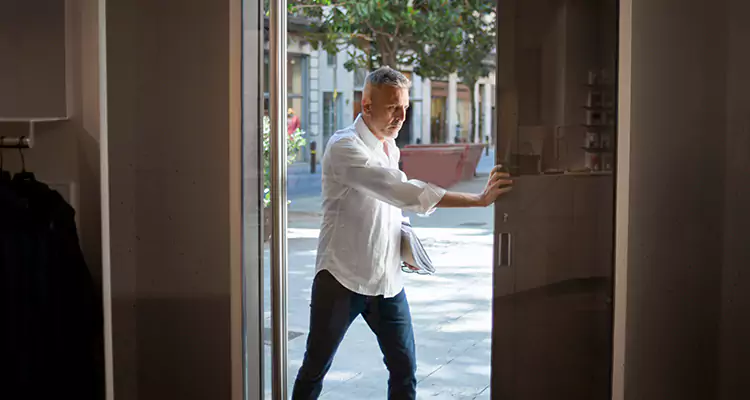 Track Cleaning and Repair for Stuck Doors in Deltona, FL