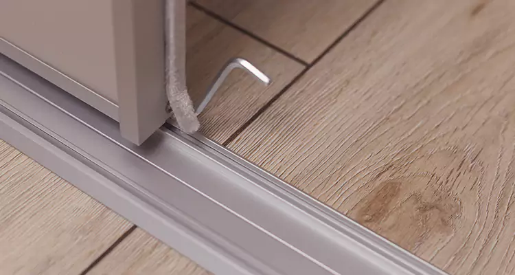 Squeaky Sliding Door Repair in Deltona, FL