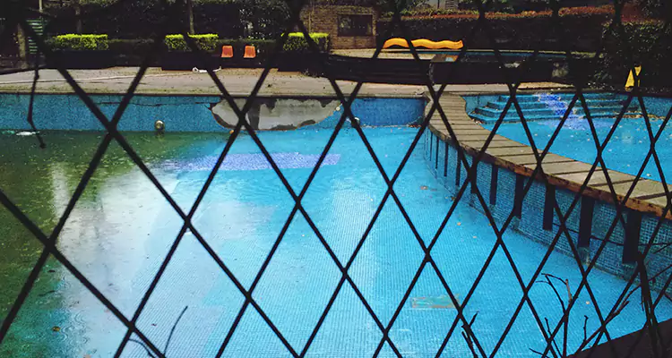 Lanai Screen Repair in Deltona, FL